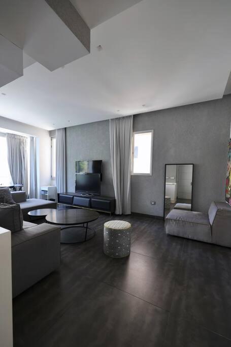 - Front Of The Sea Apartamento